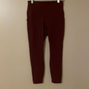 Woman lululemon yoga align high rise leggings